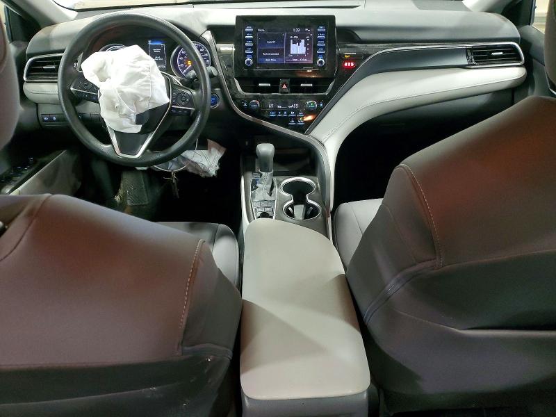 79497745 :رقم المزاد ، 4T1C31AKXNU581464 vin ، 2022 Toyota Camry Hybrid مزاد بيع