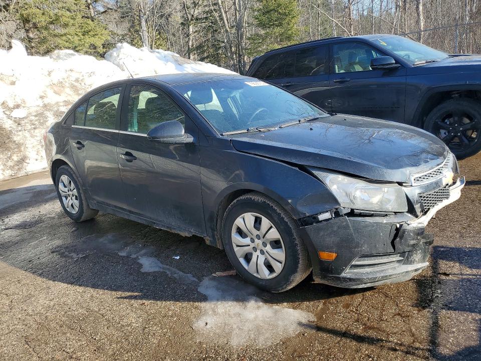 2014 Chev Cruze მანქანა იყიდება აუქციონზე, vin: 1G1PC5SBXE7335968, აუქციონის ნომერი: 79536765