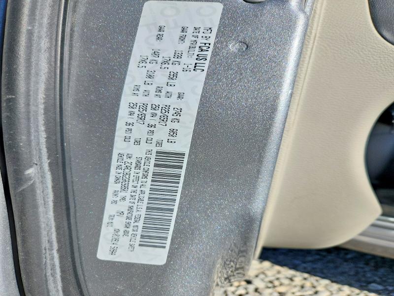 2016 Chrysler Town & Country მანქანა იყიდება აუქციონზე, vin: 2C4RC1BG2GR268501, აუქციონის ნომერი: 46839016