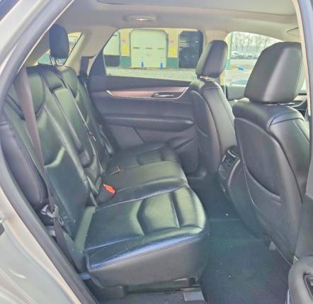45734606 :رقم المزاد ، 1GYKNDRS7HZ261049 vin ، 2017 Cadillac Xt5 مزاد بيع