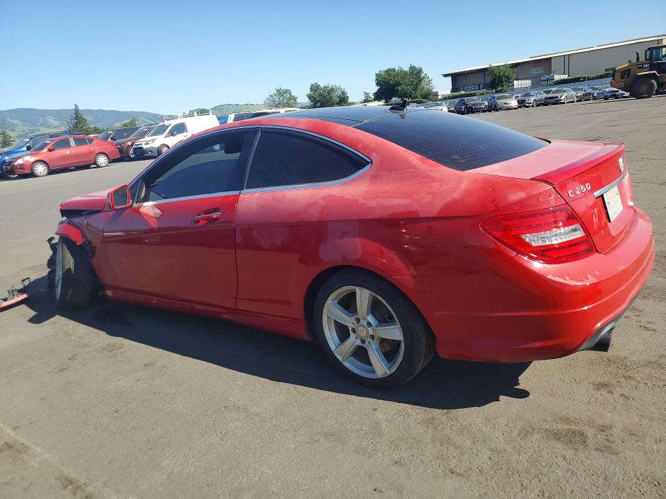 Продажа на аукционе авто 2015 Mercedes-benz C, vin: WDDGJ4HB0FG367981, номер лота: 46685736