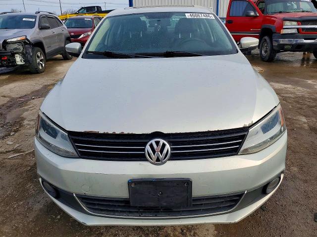 46067486 :رقم المزاد ، 3VWLZ7AJ6BM360129 vin ، 2011 Volkswagen Jetta مزاد بيع
