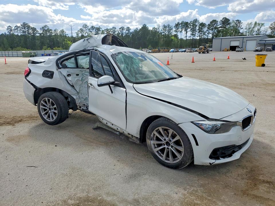 Продаж на аукціоні авто 2016 Bmw 320, vin: WBA8E1G58GNT35531, номер лоту: 47773536