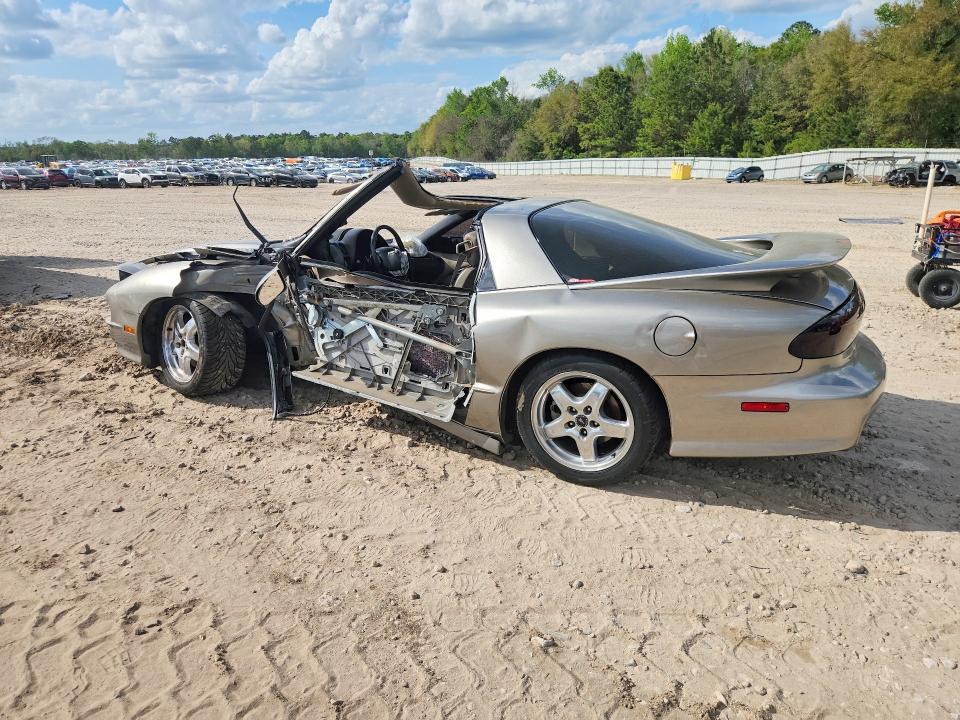 47990686 :رقم المزاد ، 2G2FV22G212118461 vin ، 2001 Pontiac Firebird مزاد بيع