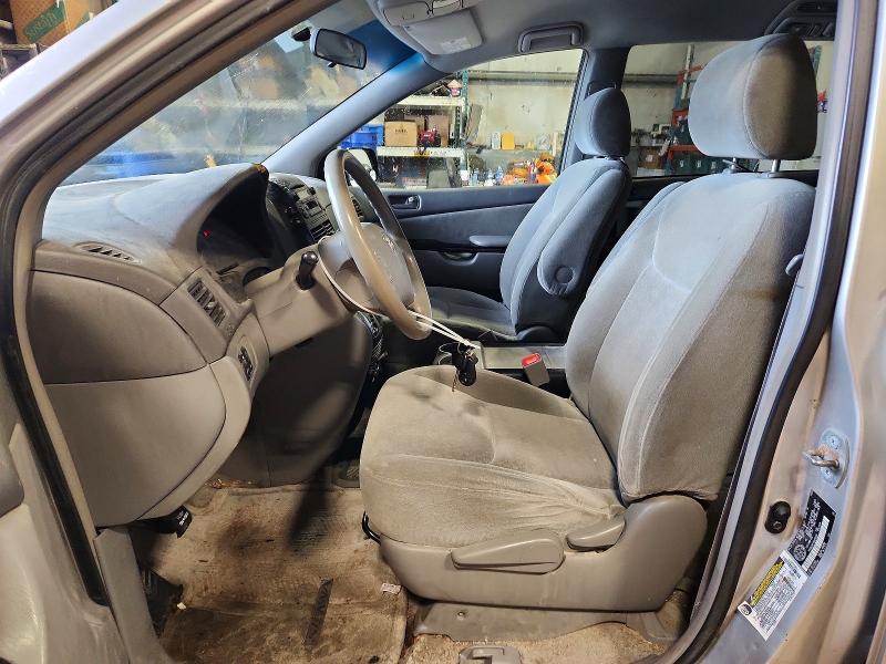 2005 Toyota Sienna მანქანა იყიდება აუქციონზე, vin: 5TDZA29C15S255239, აუქციონის ნომერი: 47692986