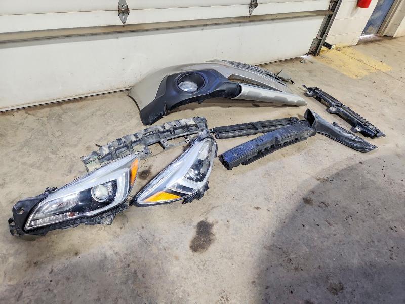 2015 Subaru Outback მანქანა იყიდება აუქციონზე, vin: 4S4BSBJC0F3325600, აუქციონის ნომერი: 46950726