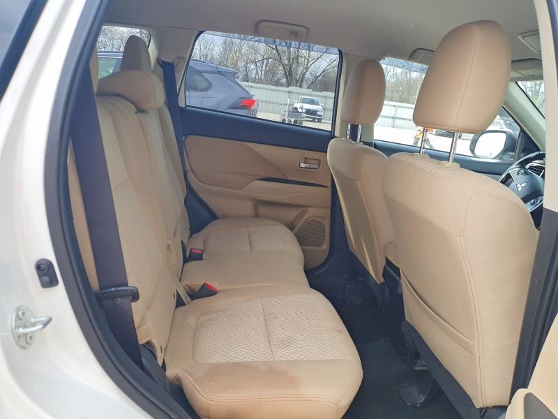Продаж на аукціоні авто 2016 Mitsubishi Outlander, vin: JA4AZ3A31GZ001565, номер лоту: 48037686