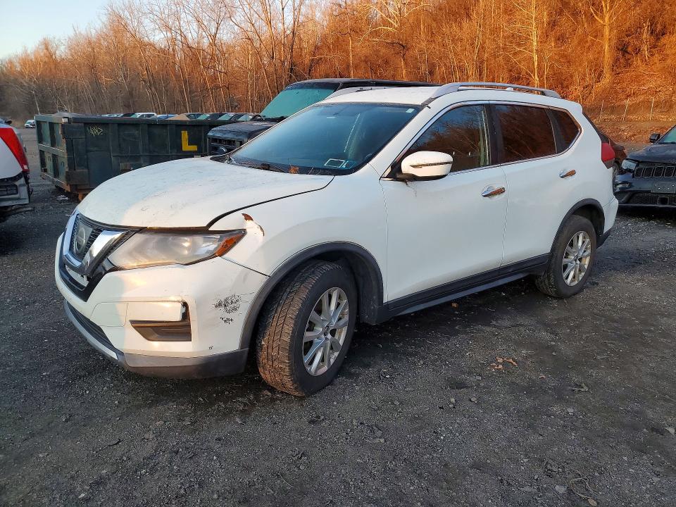 Продажа на аукционе авто 2017 Nissan Rogue, vin: KNMAT2MV8HP581182, номер лота: 46115426