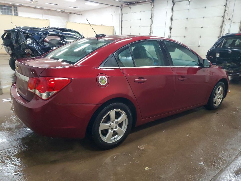 47574666 :رقم المزاد ، 1G1PC5SB2F7143218 vin ، 2015 Chevrolet Cruze مزاد بيع