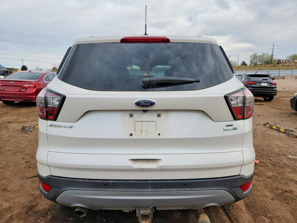 2017 Ford Escape მანქანა იყიდება აუქციონზე, vin: 1FMCU9G98HUE23189, აუქციონის ნომერი: 47458576
