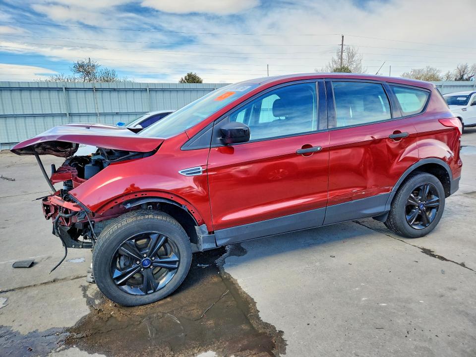 46390716 :رقم المزاد ، 1FMCU0F73GUC78962 vin ، 2016 Ford Escape مزاد بيع