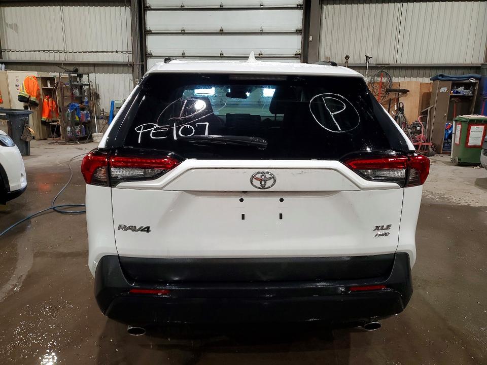 42051986 :رقم المزاد ، 2T3R1RFV1LC131774 vin ، 2020 Toyota Rav4 مزاد بيع