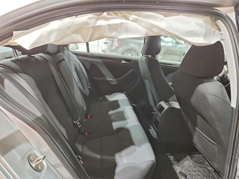 47601176 :رقم المزاد ، 3VWD67AJXGM311357 vin ، 2016 Volkswagen Jetta مزاد بيع