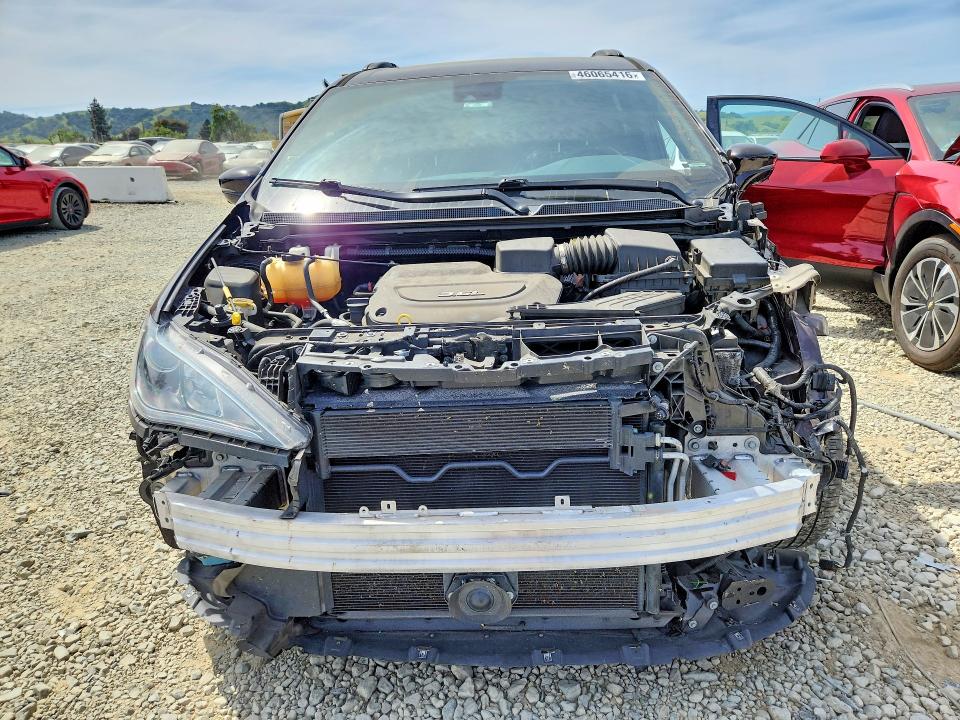 2019 Chrysler Pacifica მანქანა იყიდება აუქციონზე, vin: 2C4RC1GG7KR549730, აუქციონის ნომერი: 46065416