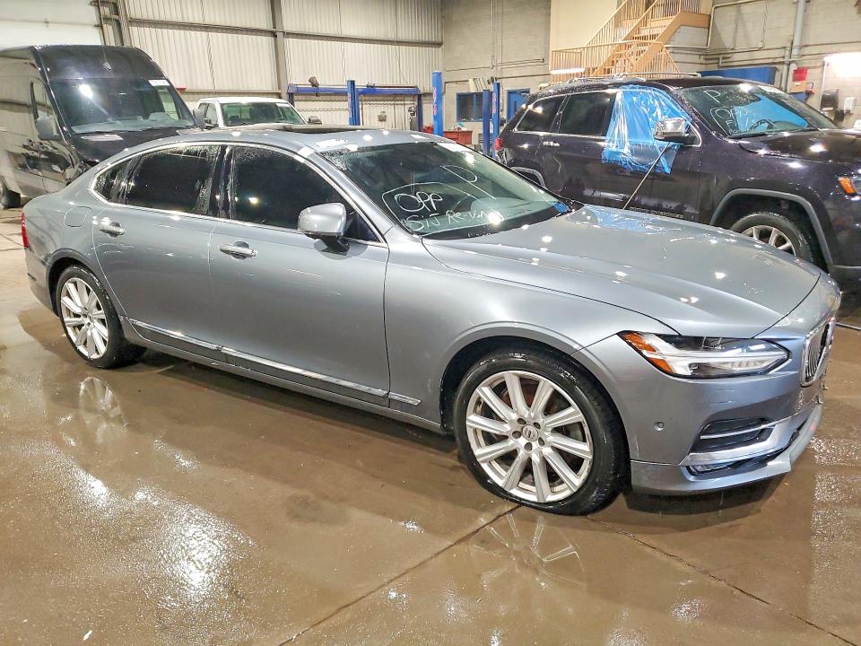 Продаж на аукціоні авто 2018 Volvo S90, vin: LVY992ML1JP034947, номер лоту: 42050796