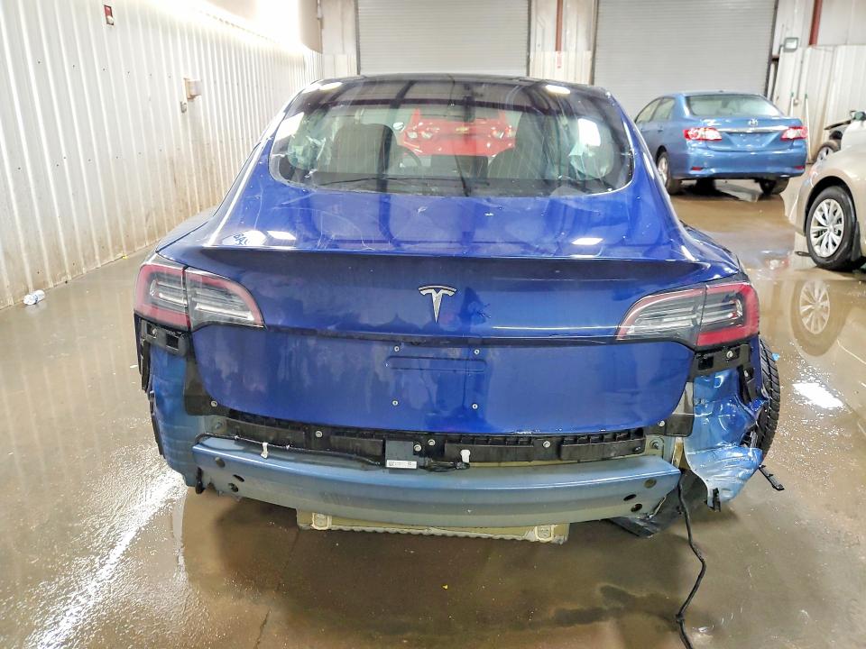 2018 Tesla Model 3 მანქანა იყიდება აუქციონზე, vin: 5YJ3E1EB6JF064559, აუქციონის ნომერი: 45647016