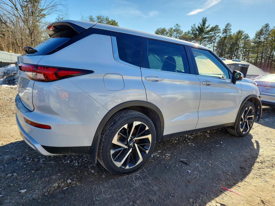 Продаж на аукціоні авто 2022 Mitsubishi Outlander, vin: JA4J4UA80NZ083818, номер лоту: 79994115
