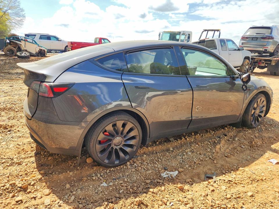 47946116 :رقم المزاد ، 7SAYGDEFXSA374414 vin ، 2025 Tesla Model Y مزاد بيع