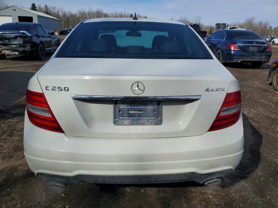Продажа на аукционе авто 2012 Mercedes-benz C, vin: WDDGF8FB3CA734897, номер лота: 47210126