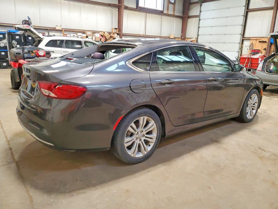 47205186 :رقم المزاد ، 1C3CCCAB3GN140423 vin ، 2016 Chrysler 200 مزاد بيع