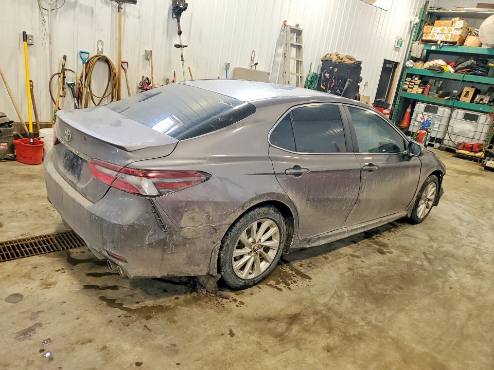 79845805 :رقم المزاد ، 4T1G11AK6NU624902 vin ، 2022 Toyota Camry Se 4dr مزاد بيع