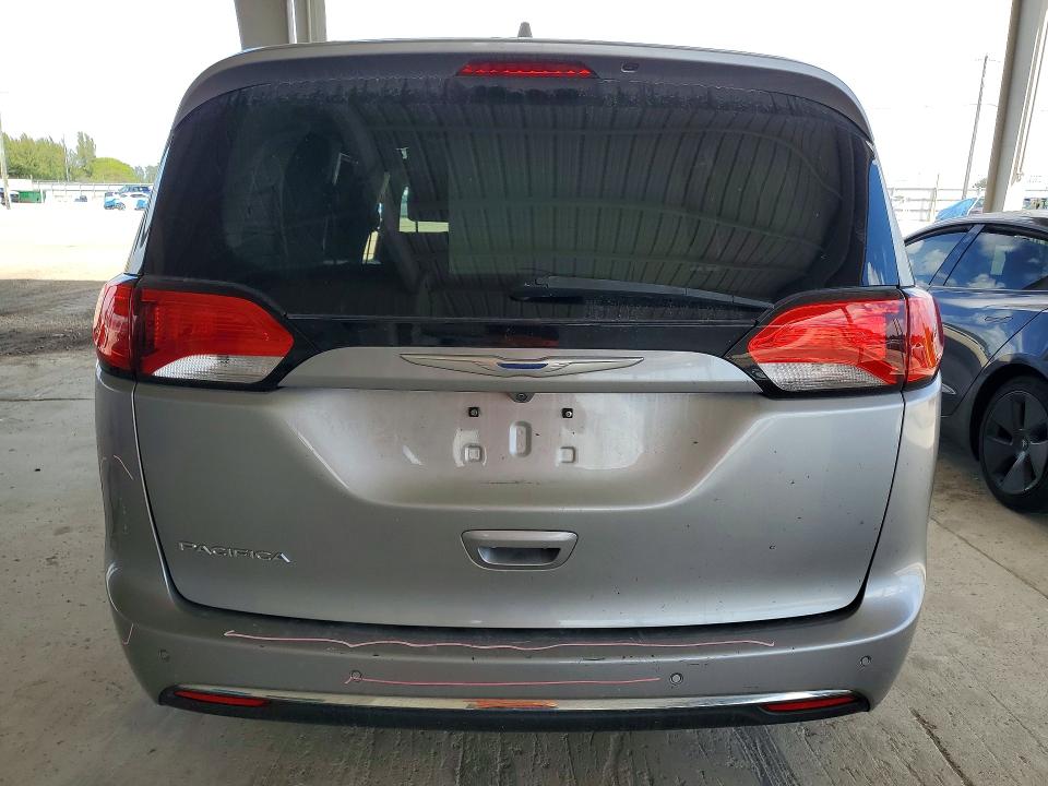 Продажа на аукционе авто 2017 Chrysler Pacifica, vin: 2C4RC1BG6HR784815, номер лота: 41650906