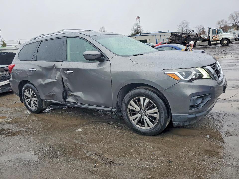 45543006 :رقم المزاد ، 5N1DR2MM0JC667601 vin ، 2018 Nissan Pathfinder مزاد بيع
