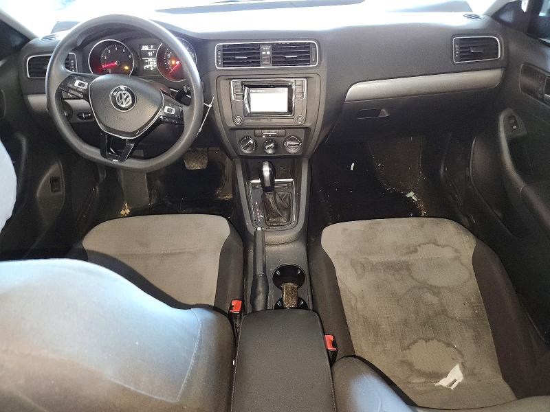 47632136 :رقم المزاد ، 3VW2B7AJ1HM381303 vin ، 2017 Volkswagen Jetta مزاد بيع