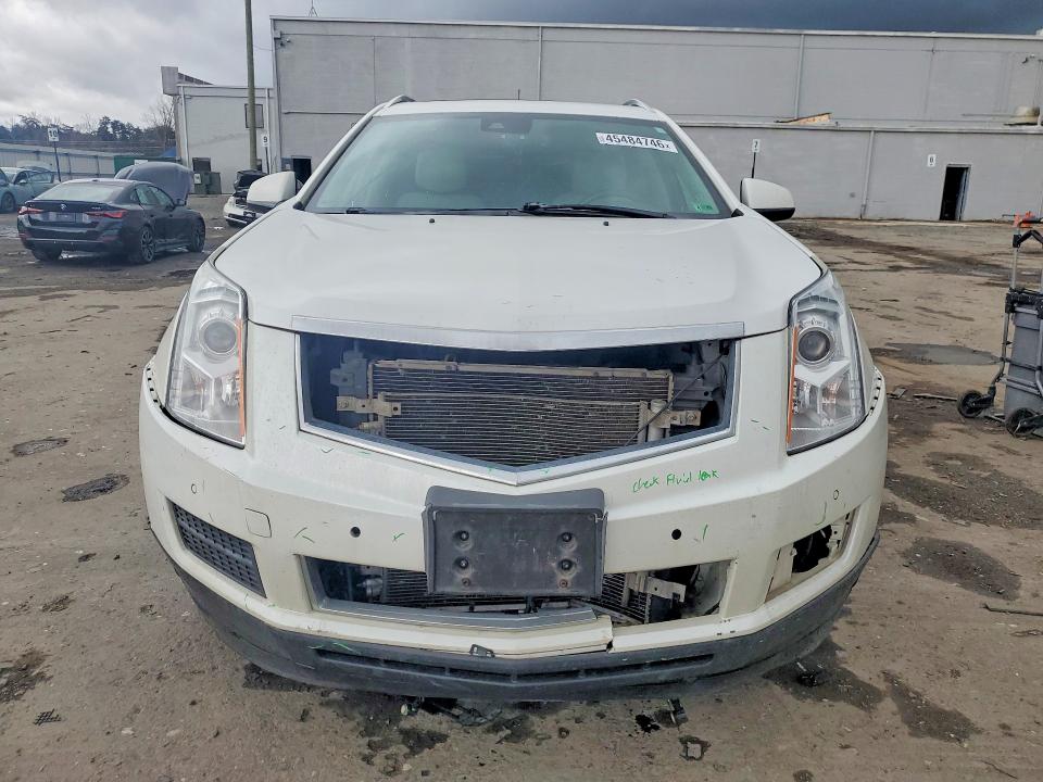 45484746 :رقم المزاد ، 3GYFNEE3XFS581756 vin ، 2015 Cadillac Srx مزاد بيع