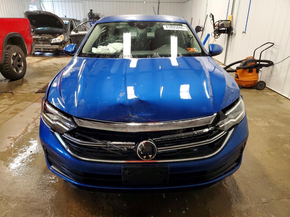 41895846 :رقم المزاد ، 3VW5M7BU2RM041871 vin ، 2024 Volkswagen Jetta مزاد بيع