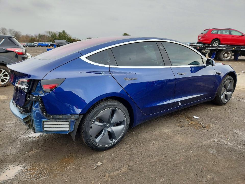 Продаж на аукціоні авто 2018 Tesla Model 3, vin: 5YJ3E1EAXJF005490, номер лоту: 79479715