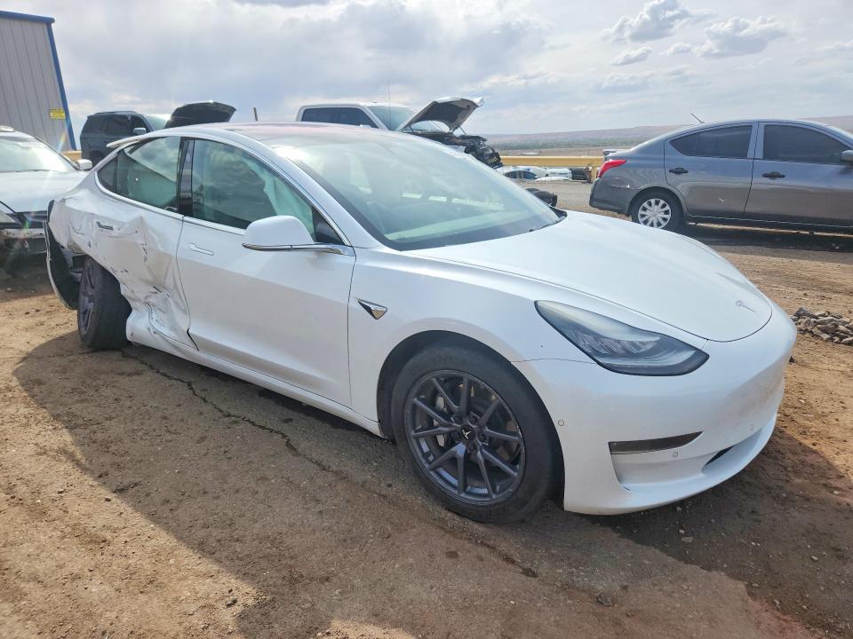 Продажа на аукционе авто 2018 Tesla Model 3, vin: 5YJ3E1EB9JF094865, номер лота: 47994066