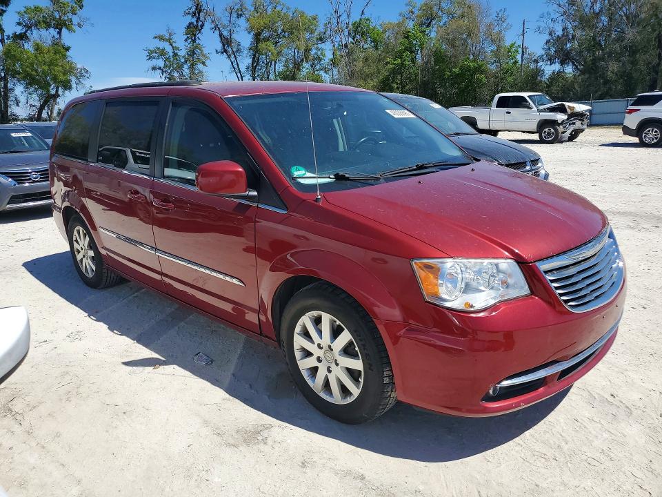 46036696 :رقم المزاد ، 2C4RC1BG5FR645398 vin ، 2015 Chrysler Town & Country مزاد بيع