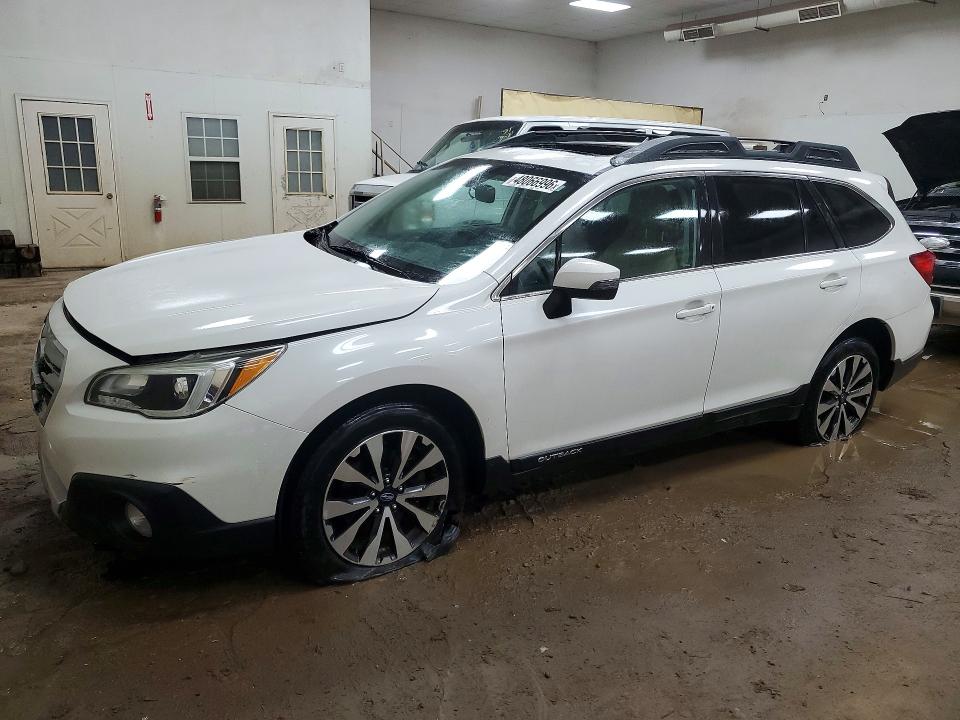 48066996 :رقم المزاد ، 4S4BSBNC0F3318060 vin ، 2015 Subaru Outback مزاد بيع