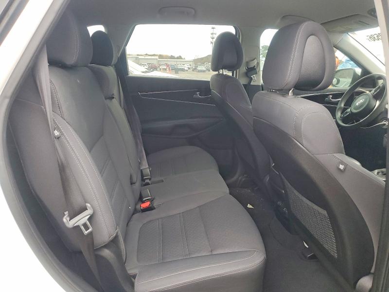 45950536 :رقم المزاد ، 5XYPG4A38GG018826 vin ، 2016 Kia Sorento مزاد بيع