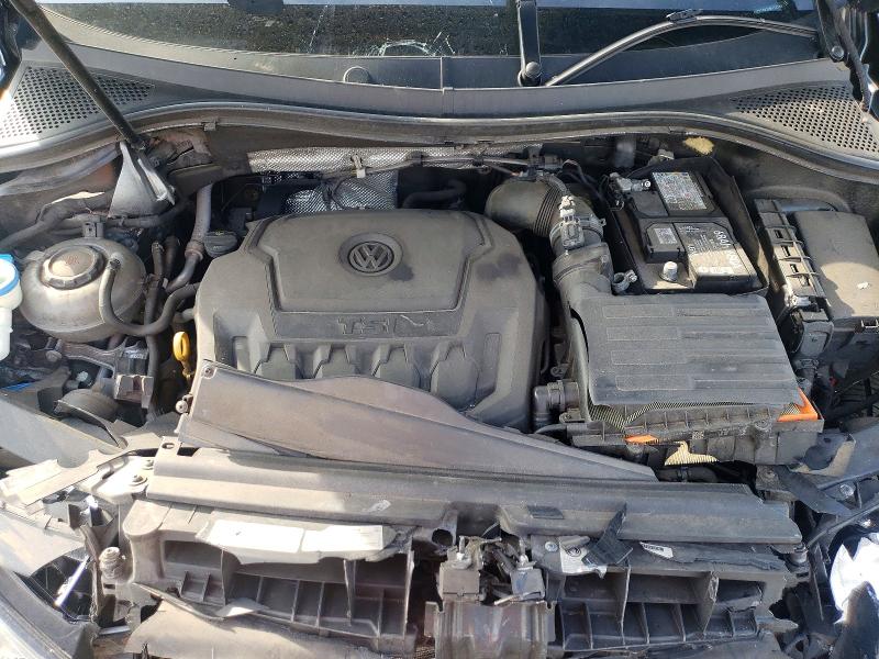 48119676 :رقم المزاد ، 3VV2B7AX7JM113189 vin ، 2018 Volkswagen Tiguan مزاد بيع