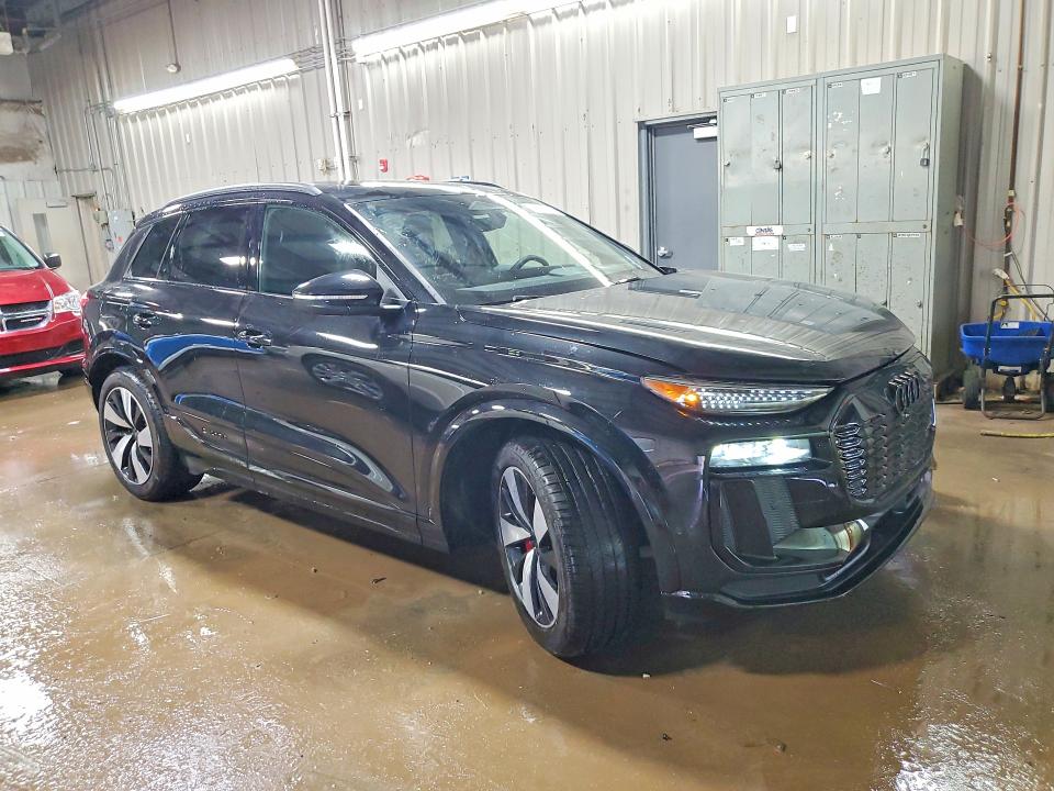 45457896 :رقم المزاد ، WA135BGF7SA072566 vin ، 2025 Audi Sq6 E-tron مزاد بيع
