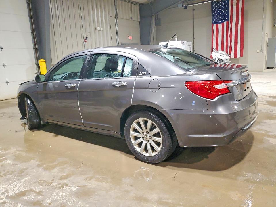 2014 Chrysler 200 მანქანა იყიდება აუქციონზე, vin: 1C3CCBCG0EN176845, აუქციონის ნომერი: 79186115