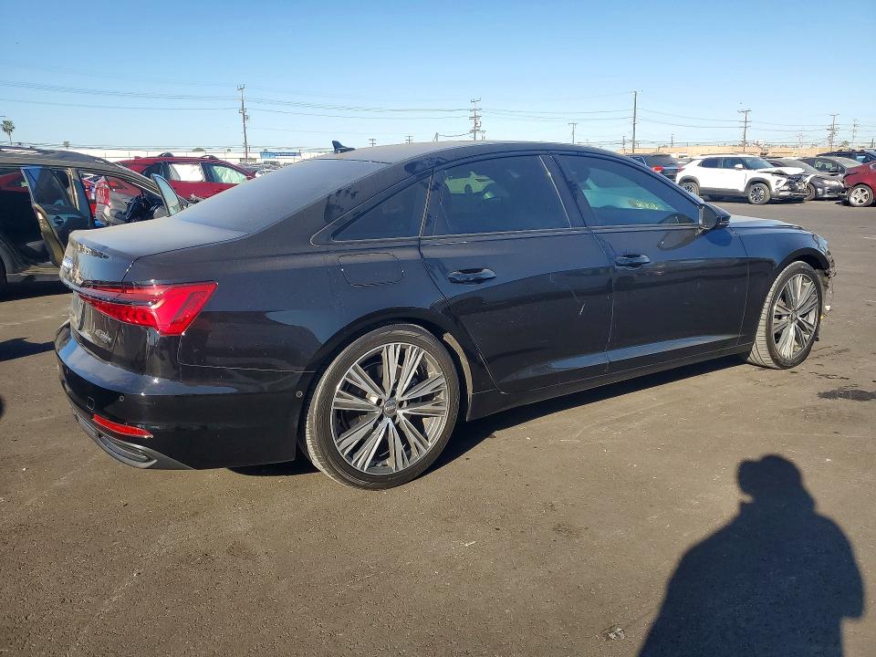 Продаж на аукціоні авто 2021 Audi A6, vin: WAUE8AF25MN009408, номер лоту: 46949176