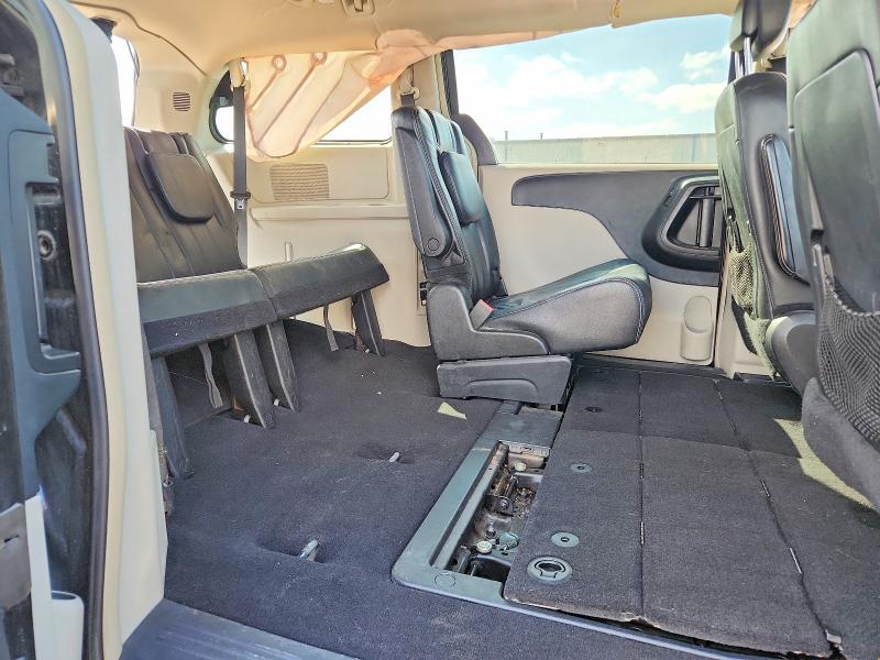 2014 Chrysler Town & Country მანქანა იყიდება აუქციონზე, vin: 2C4RC1BG5ER446723, აუქციონის ნომერი: 46492526