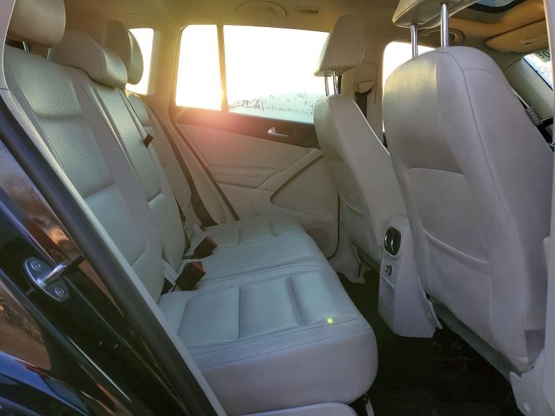 2013 Volkswagen Tiguan მანქანა იყიდება აუქციონზე, vin: WVGBV3AX9DW083952, აუქციონის ნომერი: 46897036
