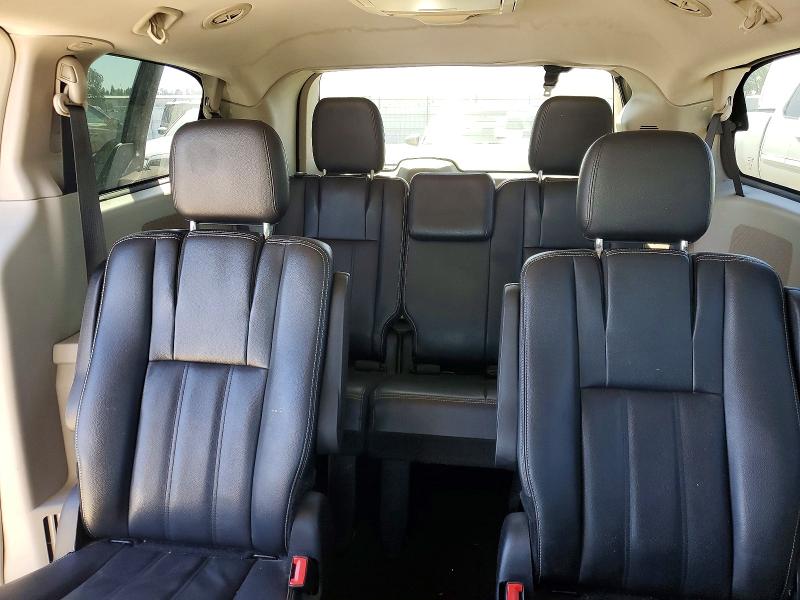 41740626 :رقم المزاد ، 2C4RC1BG8GR148167 vin ، 2016 Chrysler Town & Country مزاد بيع