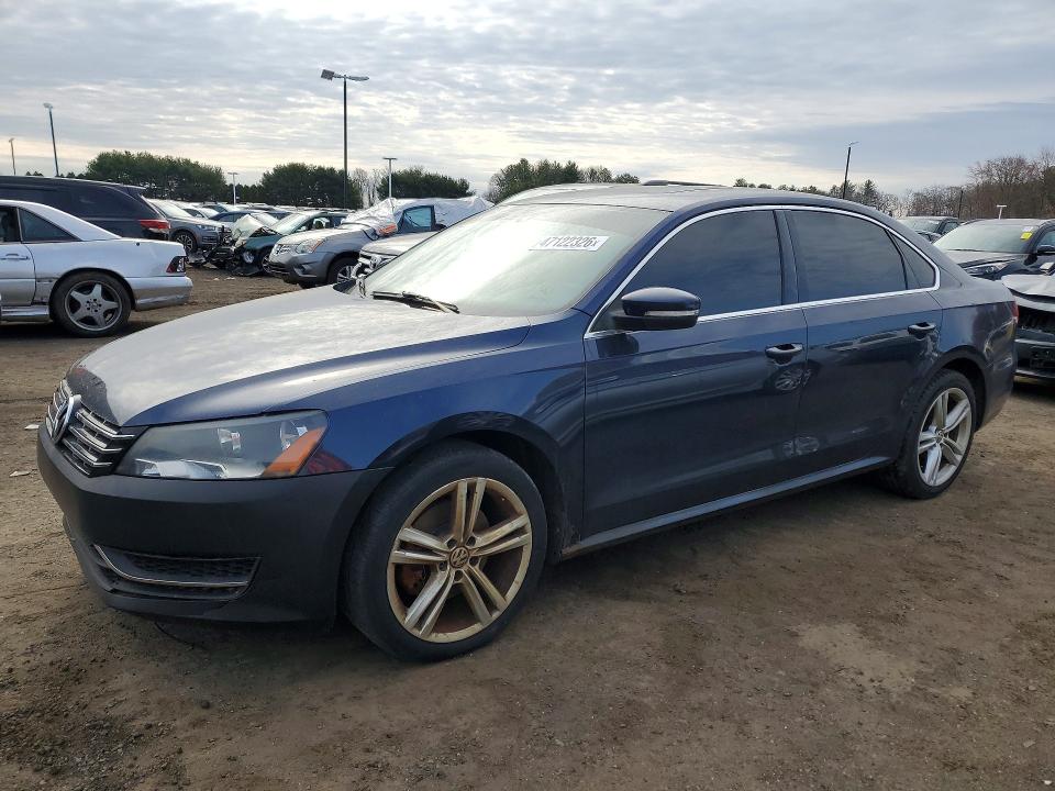 2014 Volkswagen Passat მანქანა იყიდება აუქციონზე, vin: 1VWBT7A38EC097470, აუქციონის ნომერი: 47122326
