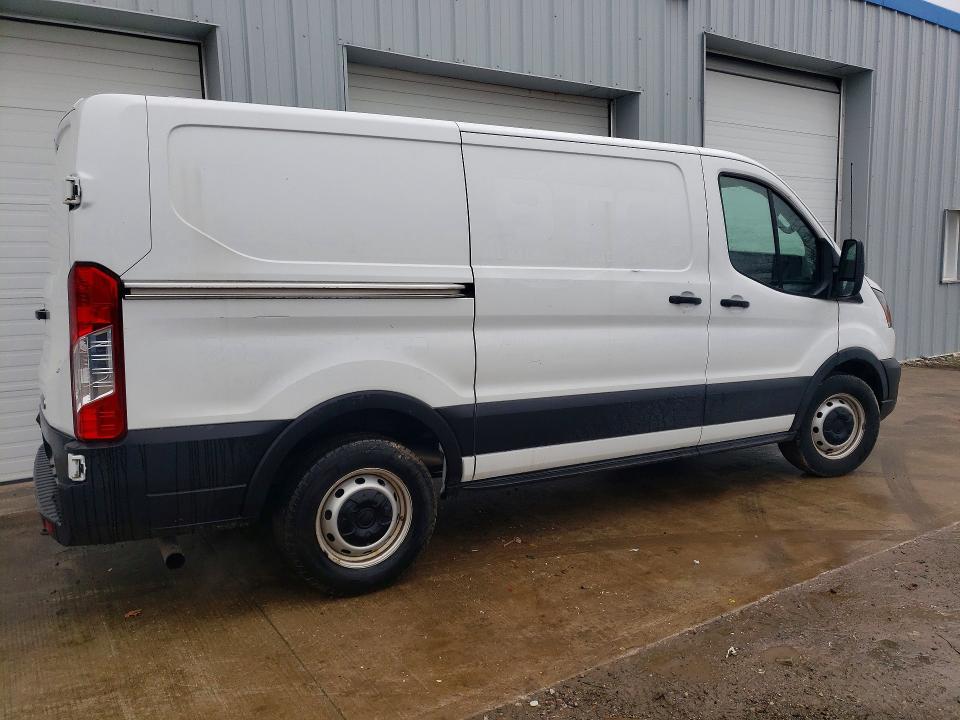 47557806 :رقم المزاد ، 1FTYE1Y81MKA09031 vin ، 2021 Ford Transit مزاد بيع