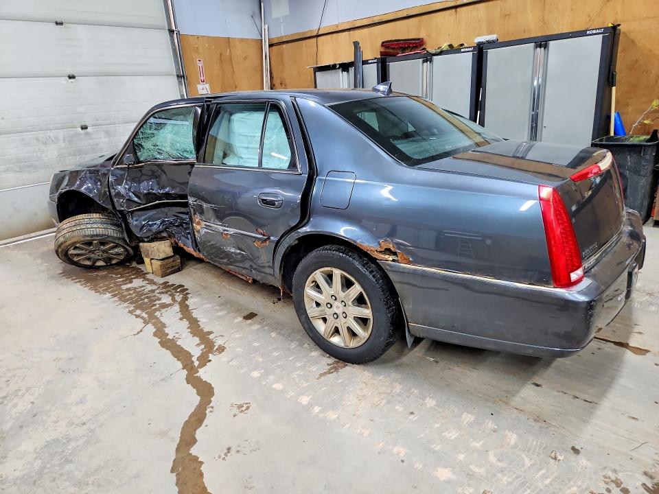 45799226 :رقم المزاد ، 1G6KH5EY3AU107232 vin ، 2010 Cadillac Dts مزاد بيع