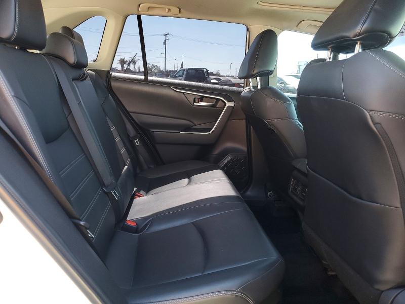 2022 Toyota Rav4 მანქანა იყიდება აუქციონზე, vin: 4T3B6RFV7NU070273, აუქციონის ნომერი: 45479646