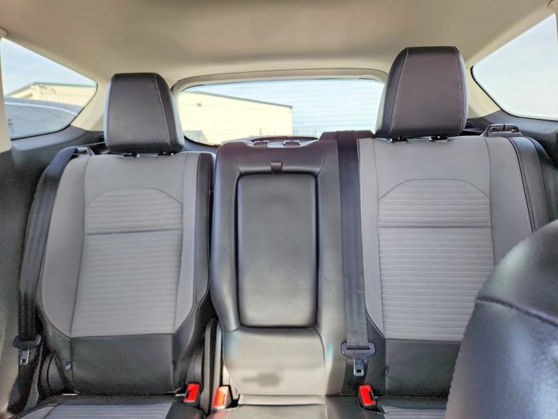 2017 Ford Escape მანქანა იყიდება აუქციონზე, vin: 1FMCU9G96HUC29244, აუქციონის ნომერი: 79769065