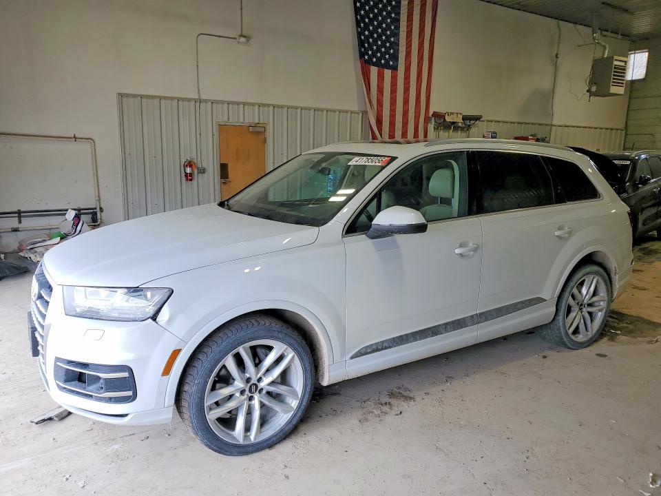 Продажа на аукционе авто 2018 Audi Q7, vin: WA1VAAF79JD047464, номер лота: 41785056