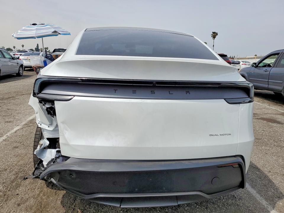 48149206 :رقم المزاد ، 7SAYGDEE9TF558870 vin ، 2026 Tesla Model Y مزاد بيع
