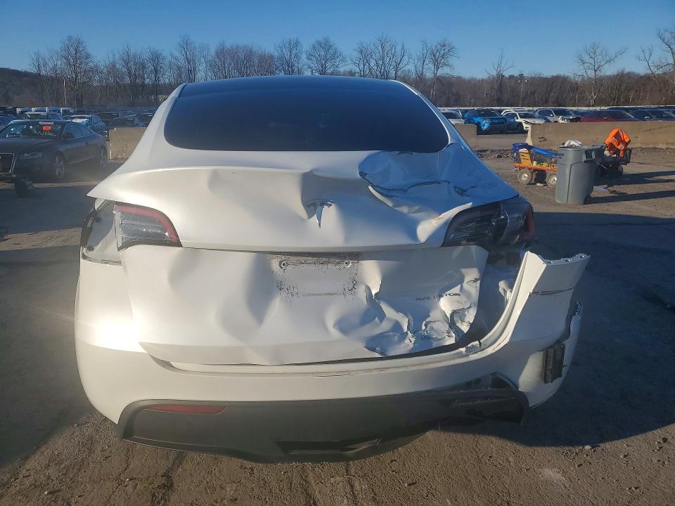 46737436 :رقم المزاد ، 7SAYGDEE6PA059494 vin ، 2023 Tesla Model Y مزاد بيع